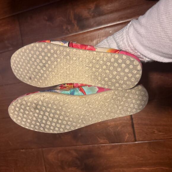 TOMS Women's Classic Slip On Alpargata Floral Hibiscus Print Women's Size 8.5 - Picture 5 of 6